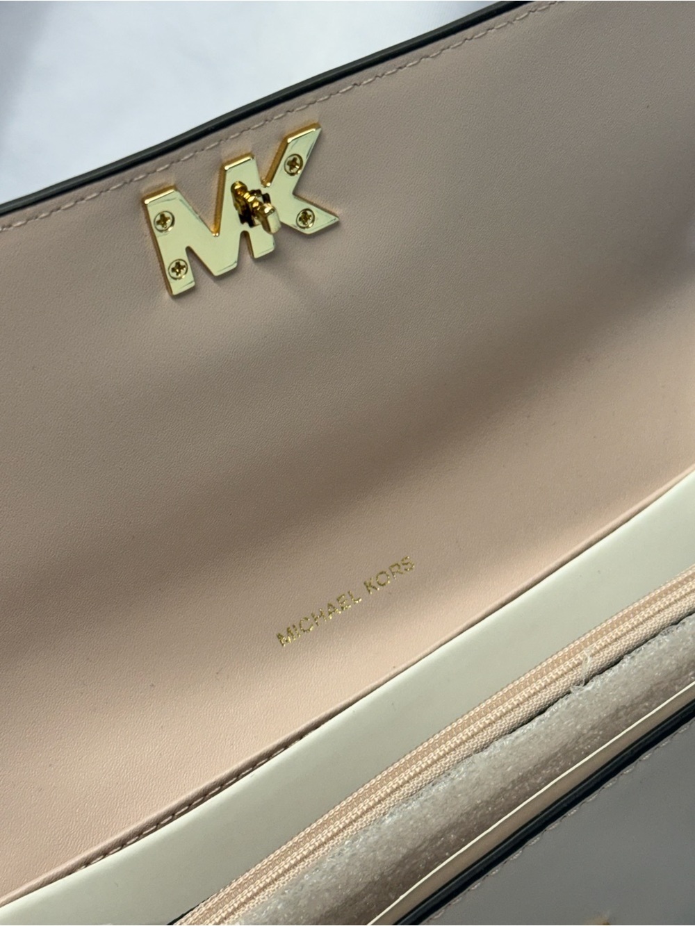 (new+tag) Michael Kors Large Leather Pink Wallet Clutch Gold MK Turnlock Logo - Picture 9 of 11